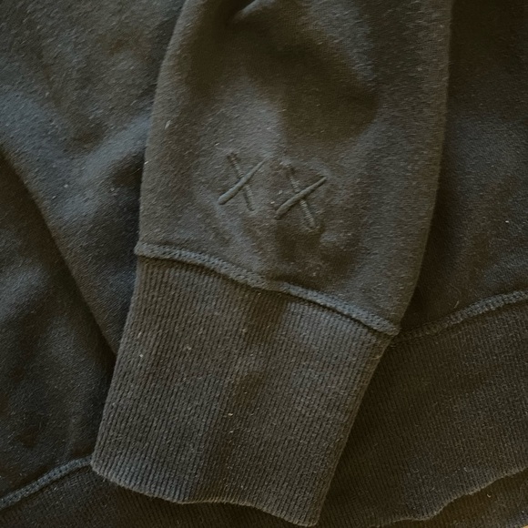 Uniqlo x Kaws x Peanuts limited edition sweatshirt - Picture 6 of 16